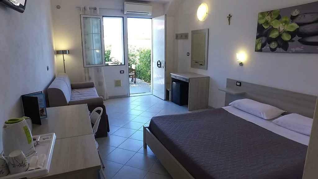 Hotel Delfino Marina Di Carrara Ngoại thất bức ảnh